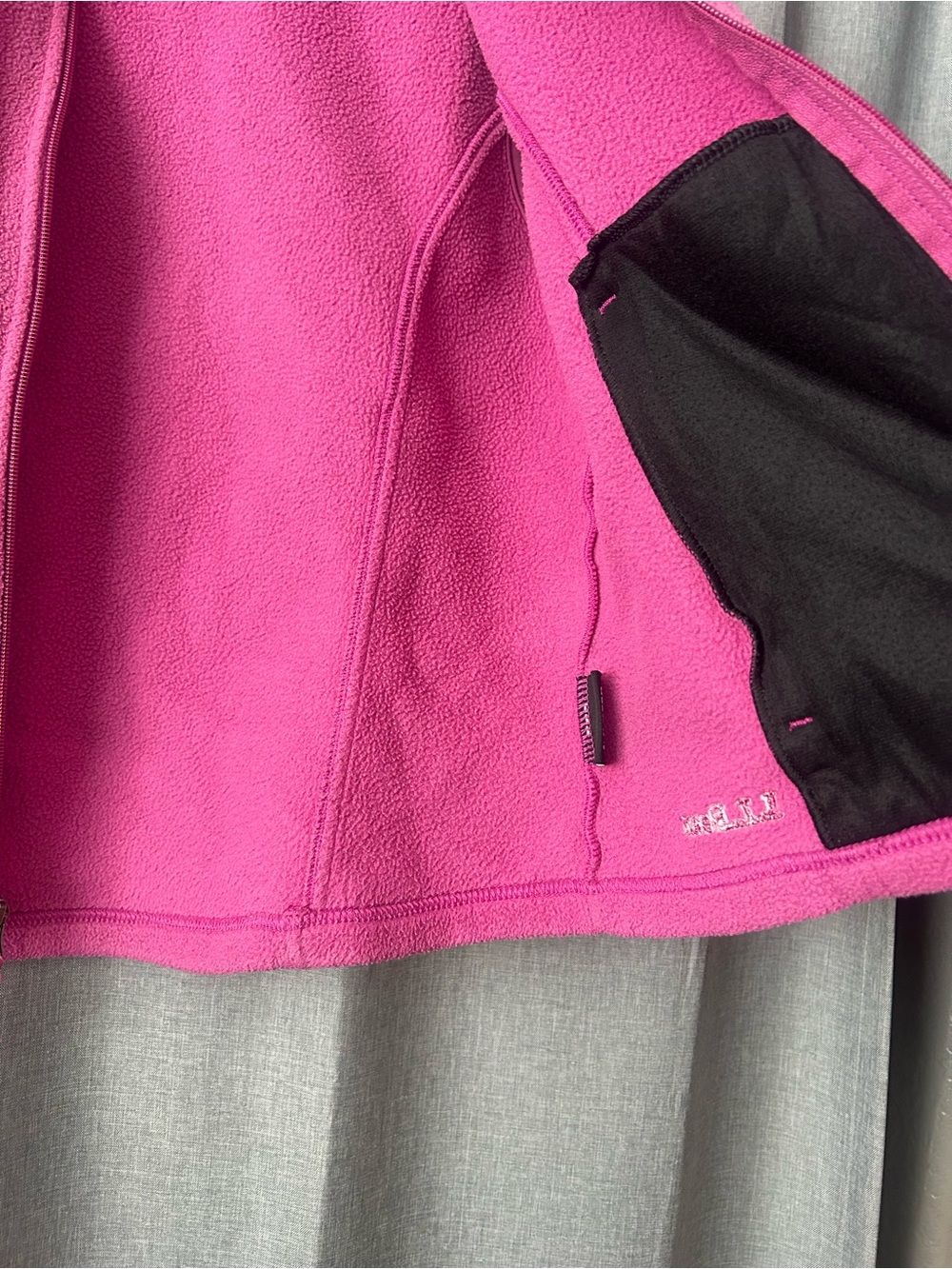L.L. Bean Bright Pink Fleece Zip Vest - Picture 8 of 11